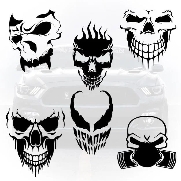 Set de 6 stickere auto cu design grafic de cranii (skulls) în diverse stiluri: craniu cu flăcări, craniu agresiv cu dinți ascuțiți, mască de gaze tip skull și logoul stilizat Venom. Stickere decupate pe contur pentru tuning auto.
