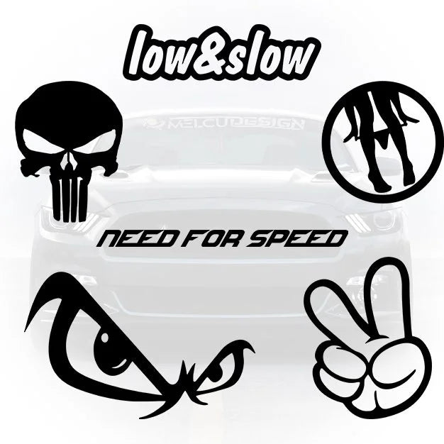 Set de 6 stickere auto decorative cu design variat: textele „Low & Slow” și „Need for Speed”, logoul Punisher, o siluetă feminină discretă într-un cerc, o pereche de ochi agresivi și semnul „Peace” (V-sign) realizat sub formă de mănușă de desen animat.