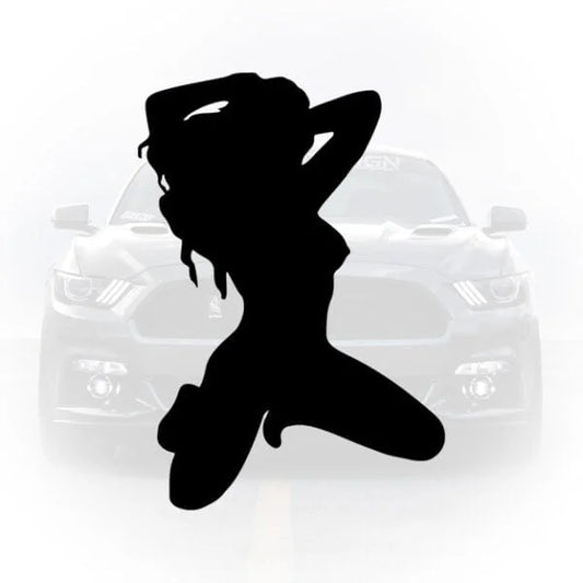 Stil și atitudine într-un singur design! Stickerul Sexy Girl Silhouette este alegerea fanilor de tuning care preferă un look curat, dar de impact.